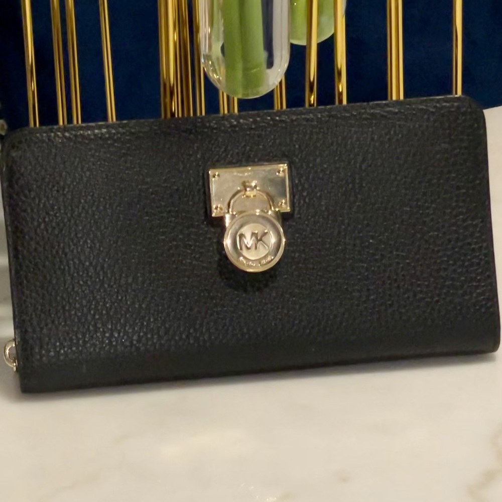 MK wallets